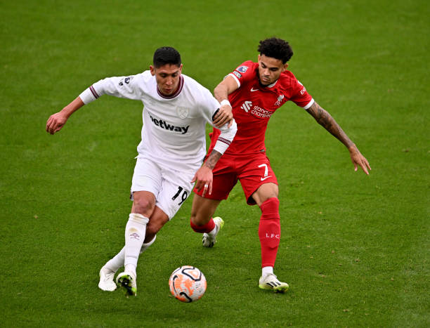 两支球队间 两支球队间